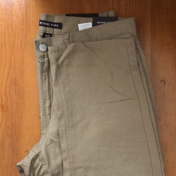 New Michael Kors Pants - Picture 5 of 5